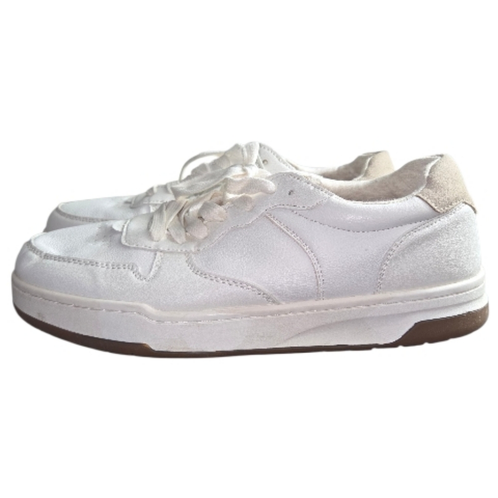 NWOT Cushionaire Comfort Sneakers Womens 9.5